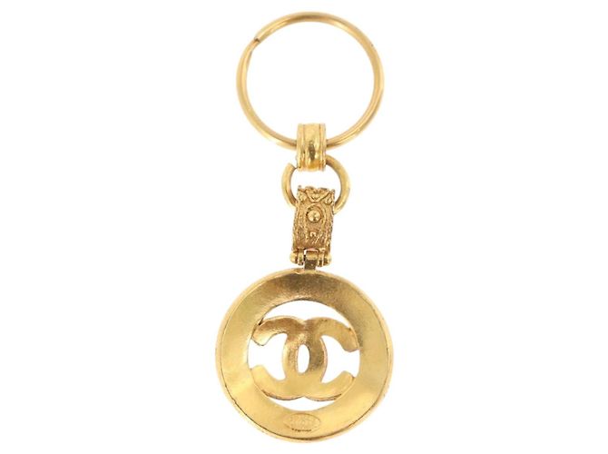 Chaveiro CHANEL em metal dourado CC Auth bs35092M - vista 6