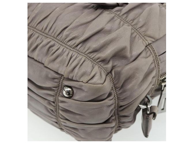 PRADA Geraffte Handtasche aus Leder 2-Wege Grau Silber Auth 178080A Braun - Ansicht 17