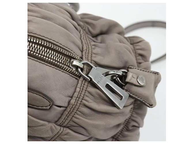 PRADA Geraffte Handtasche aus Leder 2-Wege Grau Silber Auth 178080A Braun - Ansicht 19