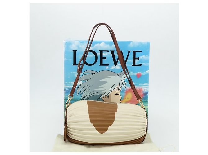 LOEWE - Bolsa Hin de couro bege do Castelo Móvel de Studio Ghibli Auth 167271SM Dourado - vista 12