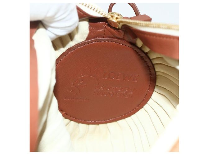 LOEWE - Bolsa Hin de couro bege do Castelo Móvel de Studio Ghibli Auth 167271SM Dourado - vista 19