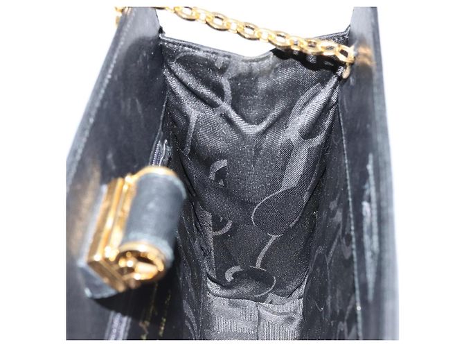 Borsa a spalla con catena Salvatore Ferragamo in pelle nera e oro Auth 177335A Nero D'oro - vista 17