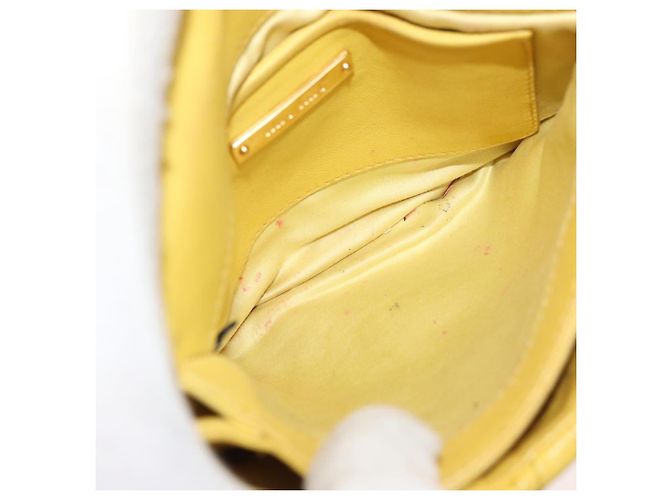 Bolso de hombro de cuero Matelassé Miu Miu con cadena, dorado amarillo, Auth 178934A - vista 10