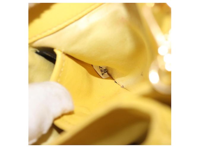 Bolso de hombro de cuero Matelassé Miu Miu con cadena, dorado amarillo, Auth 178934A - vista 12