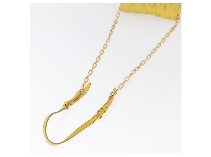 Bolso de hombro de cuero Matelassé Miu Miu con cadena, dorado amarillo, Auth 178934A - vista 7