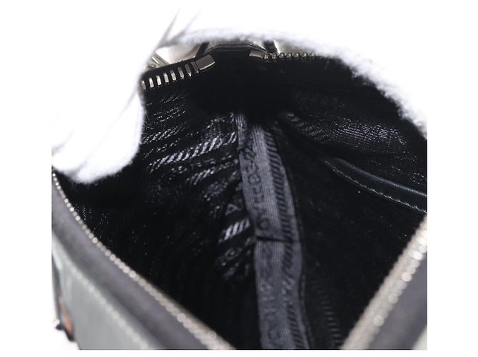 Borsa a Spalla PRADA Pelle Verniciata Argento Auth 177333A - vista 19