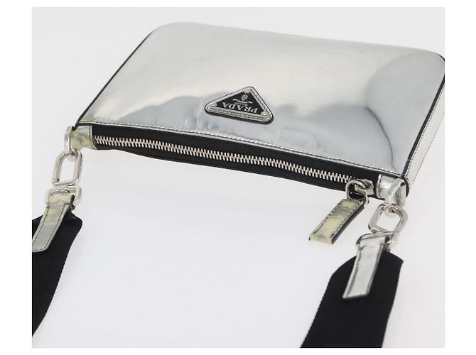 Borsa a Spalla PRADA Pelle Verniciata Argento Auth 177333A - vista 6