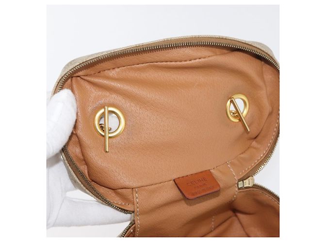 Céline Borsa a mano Vanity in tela Macadam CELINE in pelle PVC beige e oro Auth 178932A D'oro - vista 16