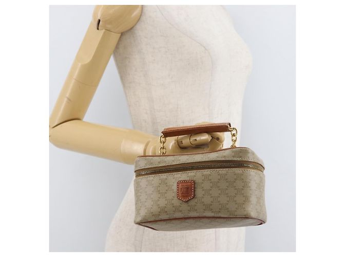 Céline Borsa a mano Vanity in tela Macadam CELINE in pelle PVC beige e oro Auth 178932A D'oro - vista 21