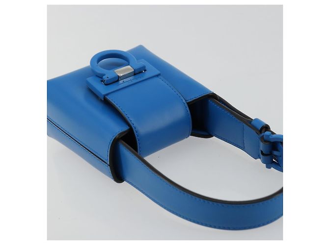 Borsa a mano Gancini in pelle blu argento Auth 177222A di Salvatore Ferragamo - vista 6