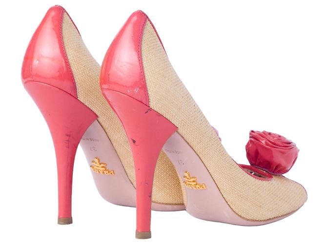 Prada Peeptoe-Pumps aus Raphia und Lackleder Beige - Ansicht 3