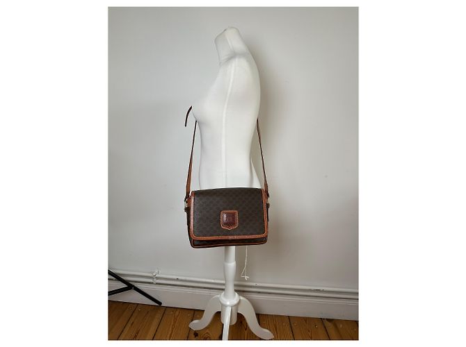 Céline Borsa a tracolla in tela Macadam vintage Celine marrone scuro - vista 8