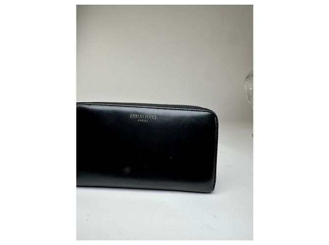 Vintage Emilio Pucci Black Leather Zip-Around Wallet - view 7