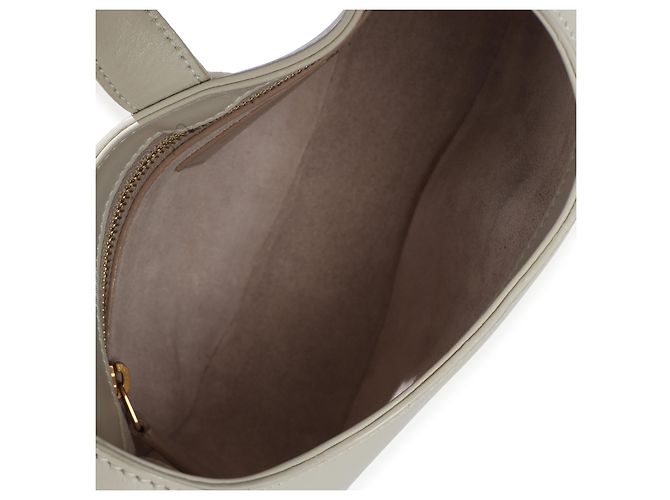 Saint Laurent Hobo Le Fermoir em Couro Liso de Bezerro Creme - vista 5