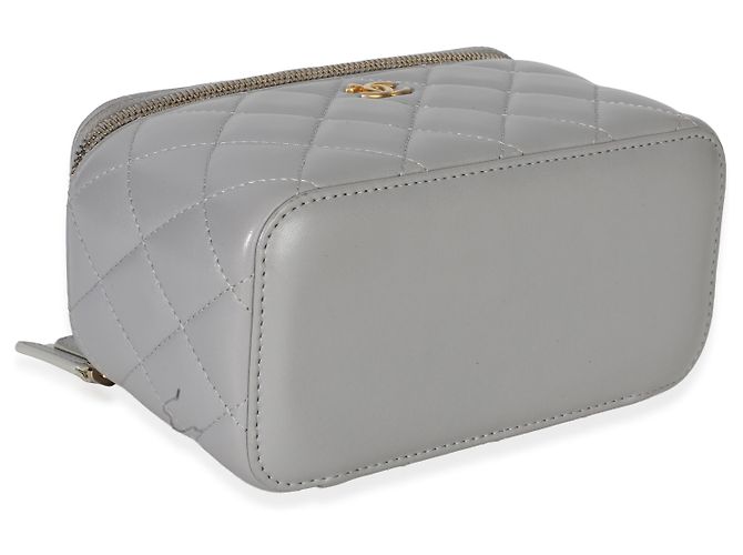 Vanity Beauty case Chanel in agnello trapuntato grigio Small Pearl Crush Marrone - vista 7