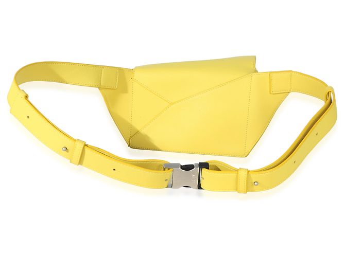 Loewe Mini Puzzle Edge Bumbag in pelle di vitello gialla Giallo - vista 2