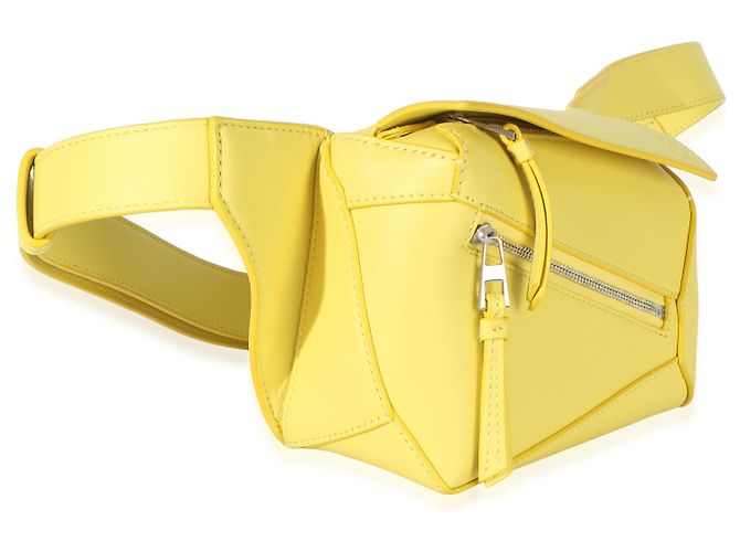 Loewe Mini Puzzle Edge Bumbag in pelle di vitello gialla Giallo - vista 4