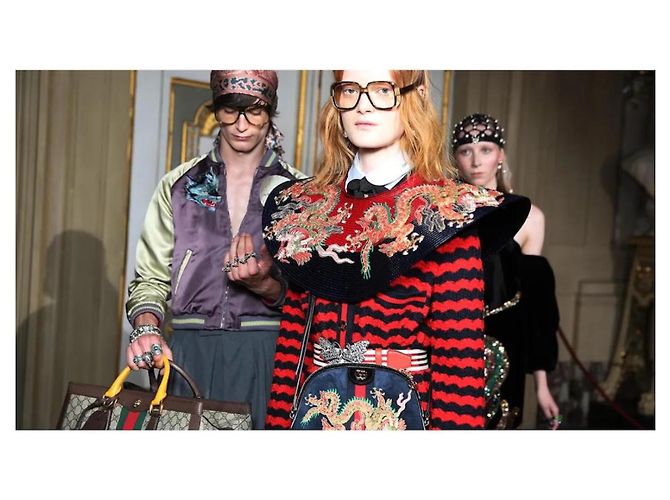 Gucci Resort 2018 Butterfly Web Gürtel Weiß Rot - Ansicht 10
