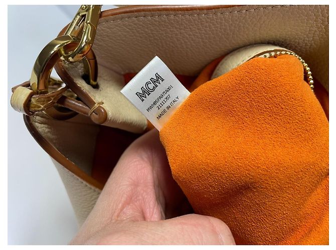 Borsa a tracolla MCM Patricia Hobo in pelle - Beige - vista 15
