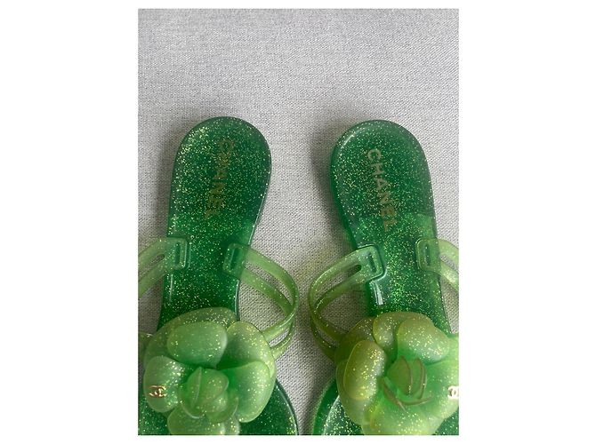 Infradito Chanel Camélia Verde Glitter - vista 5