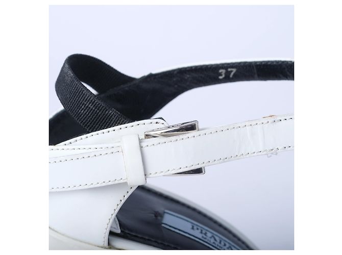 Sandali con zeppa piattaforma in pelle bianca T-Strap di Prada Bianco - vista 6
