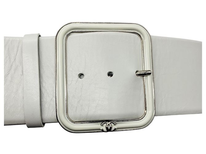 Breiter Gürtel aus echtem Leder Chanel 2019 in Weiß / Silber mit CC-Logo - Ansicht 4