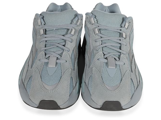 Adidas Yeezy Boost 700 V2 'Blu Ospedale' - vista 4