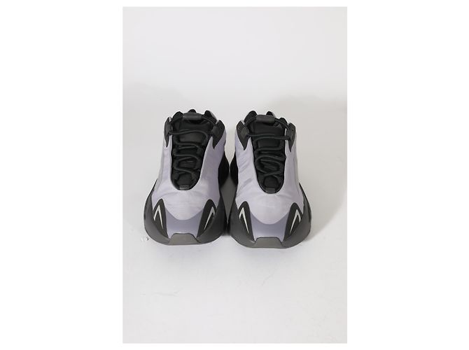 Adidas Yeezy Boost 700 MNVN 'Geode' - vista 6