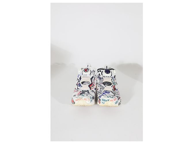 Reebok Vetements x InstaPump Fury 'Graffiti - Bianco' - vista 5