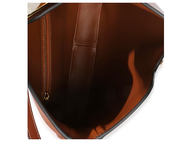Céline Bolsa de ombro macia Camille 16 em couro de bezerro liso tan da Celine Marrom - vista 5