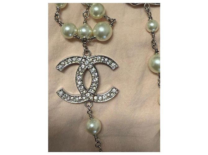 Collana Chanel Perle e Camelia in Cristalli Argento Bianco - vista 7