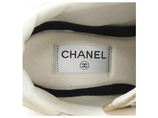Sneakers in pelle di vitello laminata Chanel D'oro - vista 6