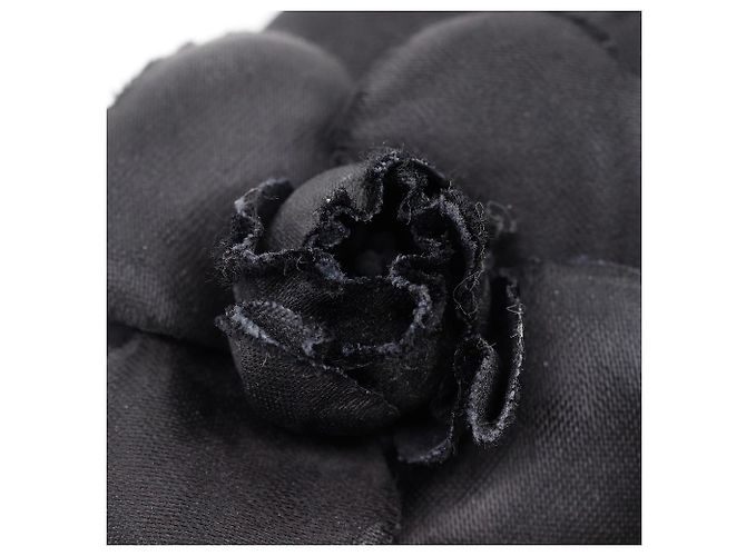 Satin-Haarspange mit Camelia-Band von Chanel Schwarz - Ansicht 7