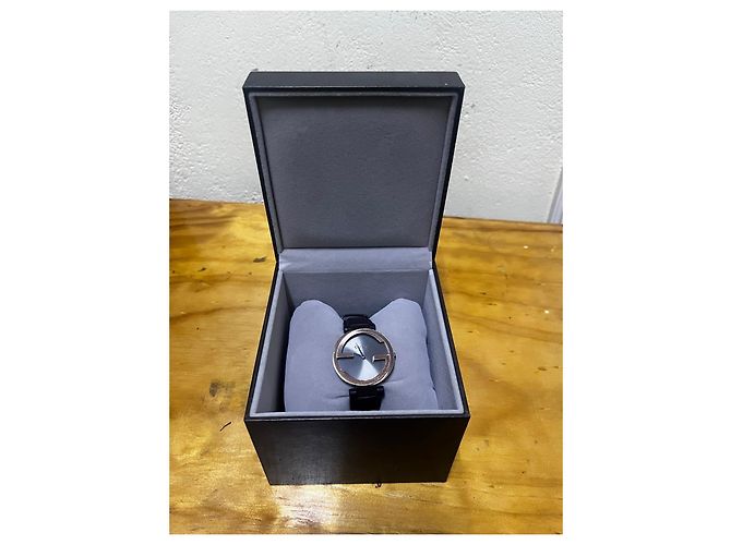 Gucci G-Timeless Uhr Braun Grau - Ansicht 14
