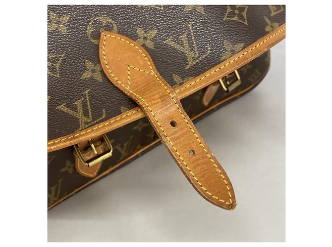 Borsa a Spalla Gibeciere GM Monogramma Louis Vuitton Marrone - vista 11