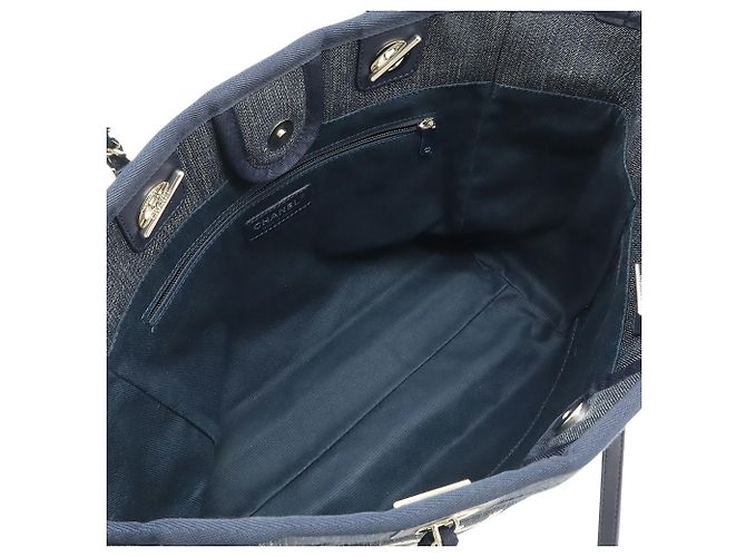 Borsa Tote MM Deauville di Chanel Blu navy - vista 7