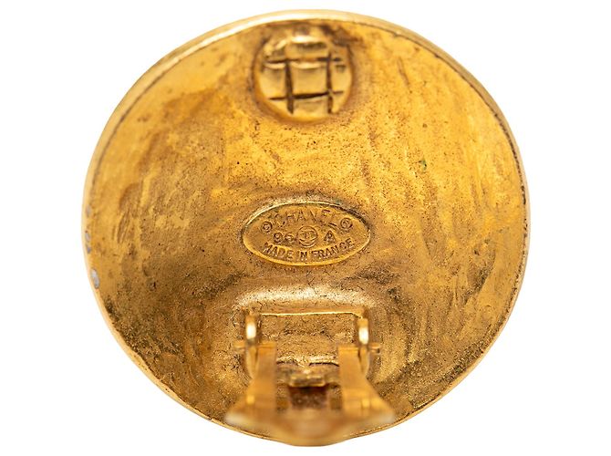 Orecchini rotondi a clip in oro placcato con CC dorato di Chanel D'oro - vista 3