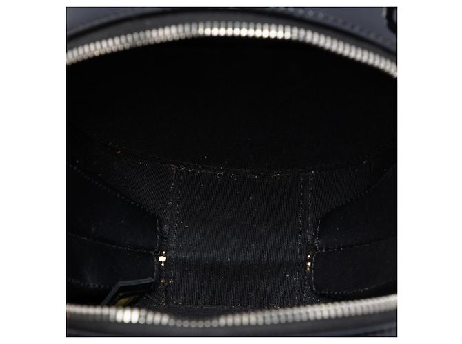 Borsa rotonda in vernice nera CC di Chanel Nero - vista 4