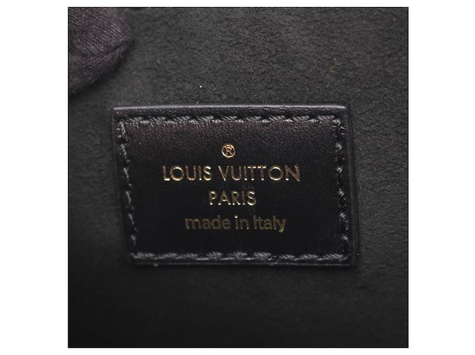 Louis Vuitton Monogramma Bianco Game On Dauphine MM - vista 4