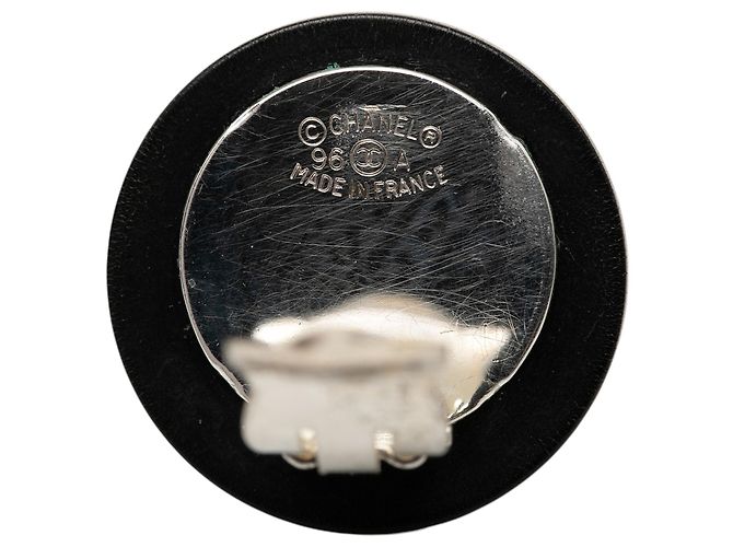 Orecchini a clip in resina e strass CC neri di Chanel Nero - vista 3