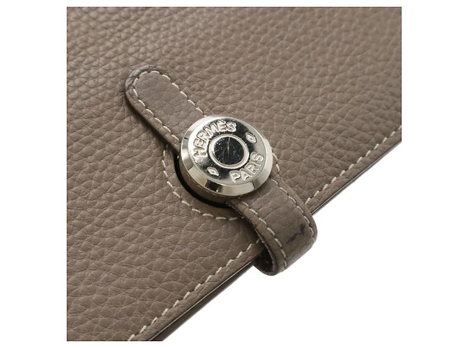 Billetera bifold larga Hermès Dogon Rect Verso Gris pardo - vista 6