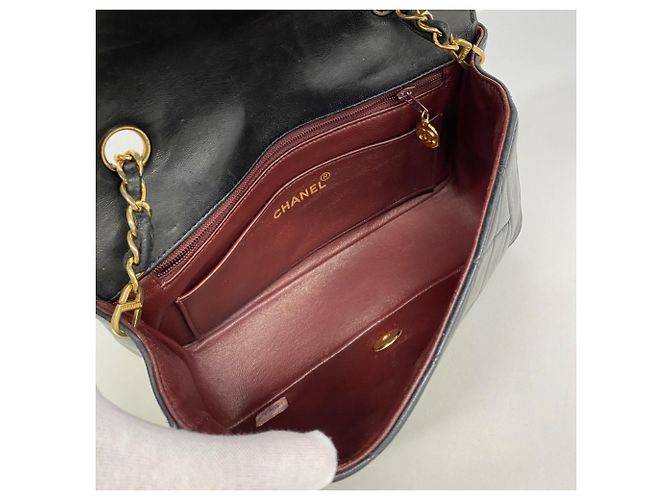 Borsa a Spalla Chanel Diana con Catena Nero - vista 4