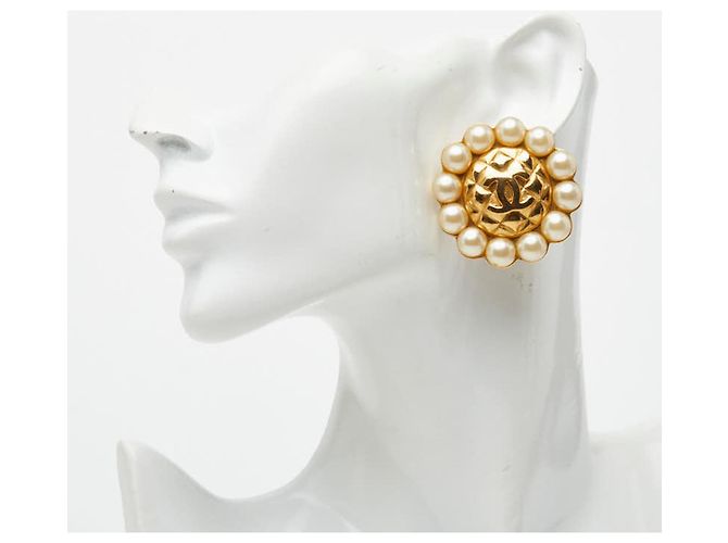 Orecchini vintage a clip Coco Mark Matelassé di Chanel D'oro - vista 4