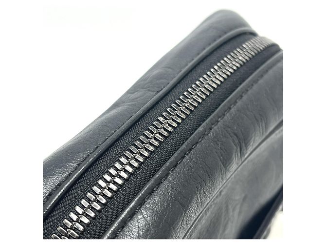 Borsa a tracolla Pochette Danube PM Monogram Shadow di Louis Vuitton Nero - vista 14
