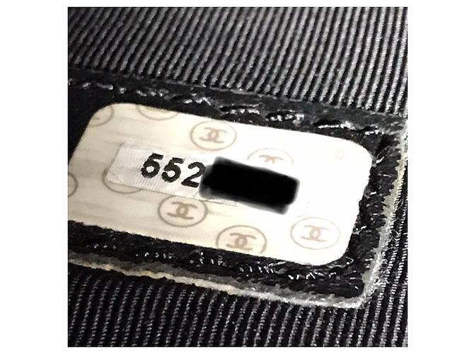 Borsa a spalla in pelle di vitello grana nera Chanel Nero - vista 14