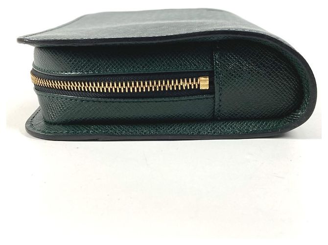 Pochette a mano Louis Vuitton Taiga Baikal Cachi - vista 14