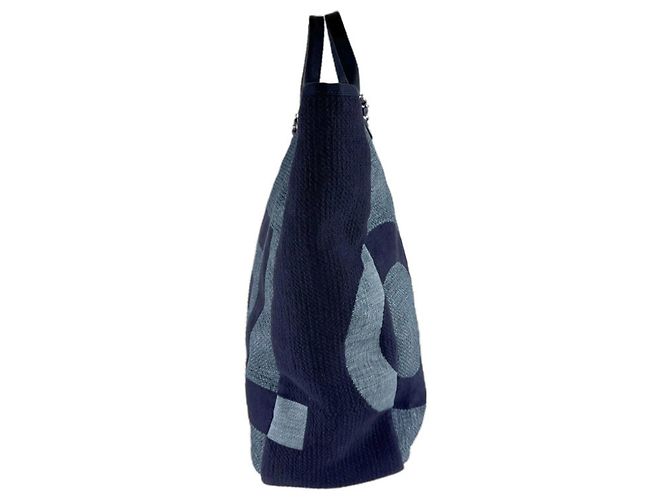 Sac à main et à épaule large bleu Chanel - vue 2