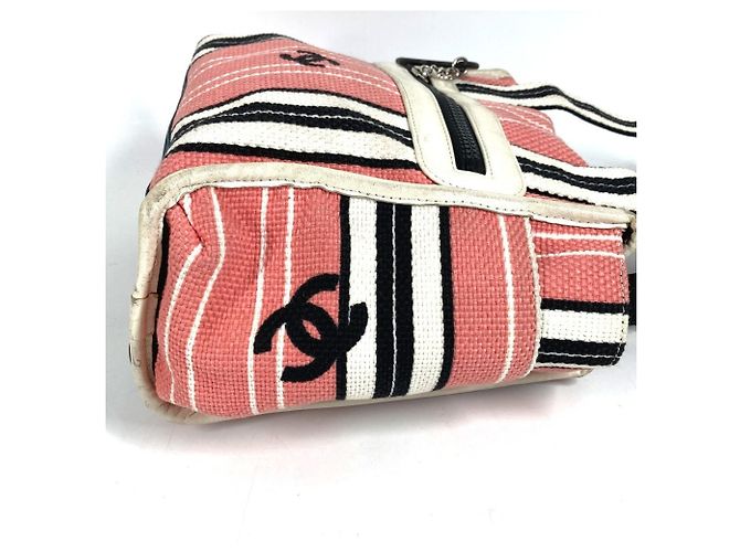 Timeless Borsa a spalla con logo CC Coco Mark della linea crociera Chanel Nero Rosa Bianco - vista 3