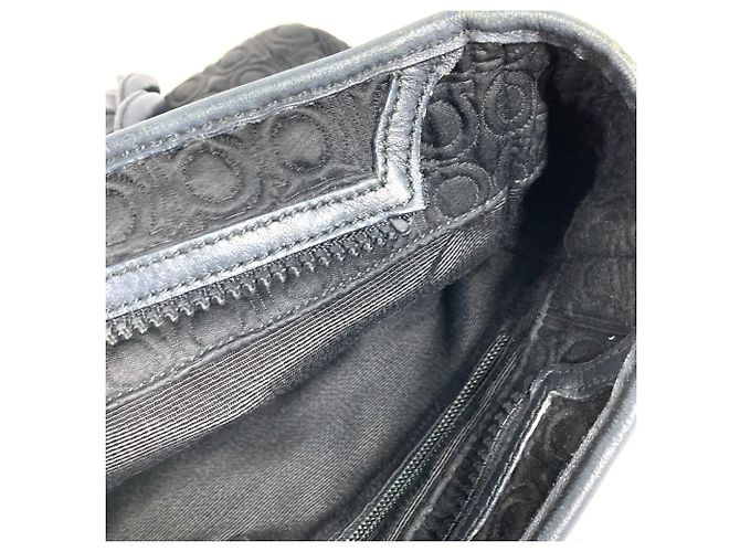 Borsa a Spalla con Logo Gancini di Salvatore Ferragamo Nero - vista 11