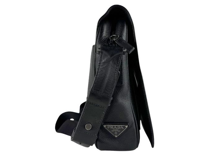 Borsa a spalla in pelle nera Prada Nero - vista 2